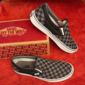 Vans Men's Sz 10 Black and Gray Checkered Slip-On Sneakers
